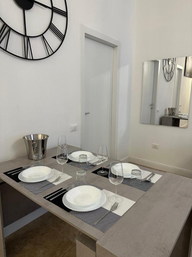 San Babila - Luxury Milanese Apartment Εξωτερικό φωτογραφία