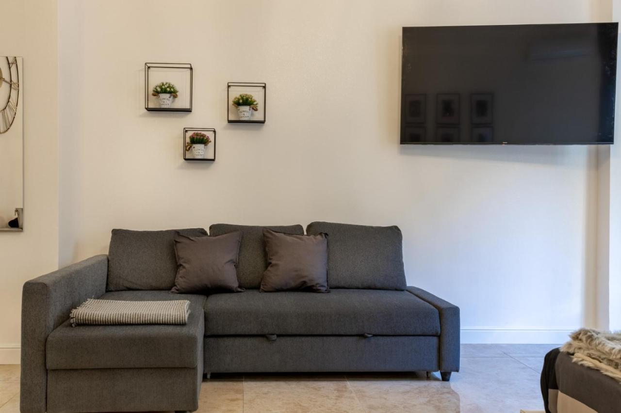 San Babila - Luxury Milanese Apartment Εξωτερικό φωτογραφία