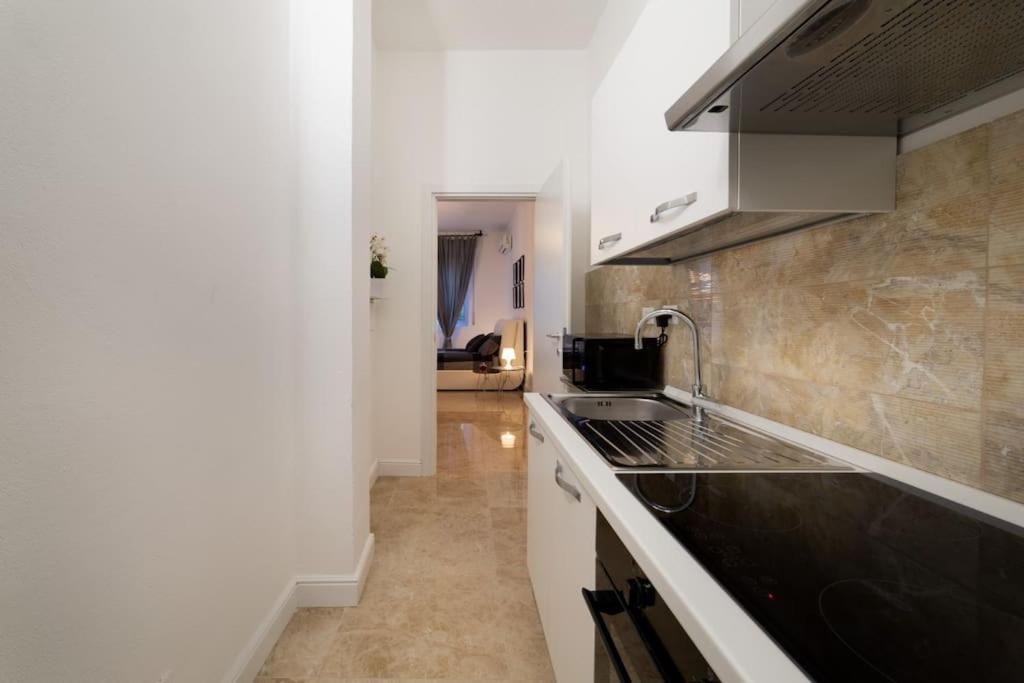 San Babila - Luxury Milanese Apartment Εξωτερικό φωτογραφία