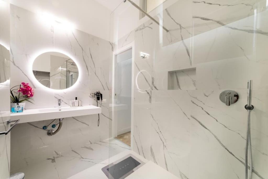 San Babila - Luxury Milanese Apartment Εξωτερικό φωτογραφία