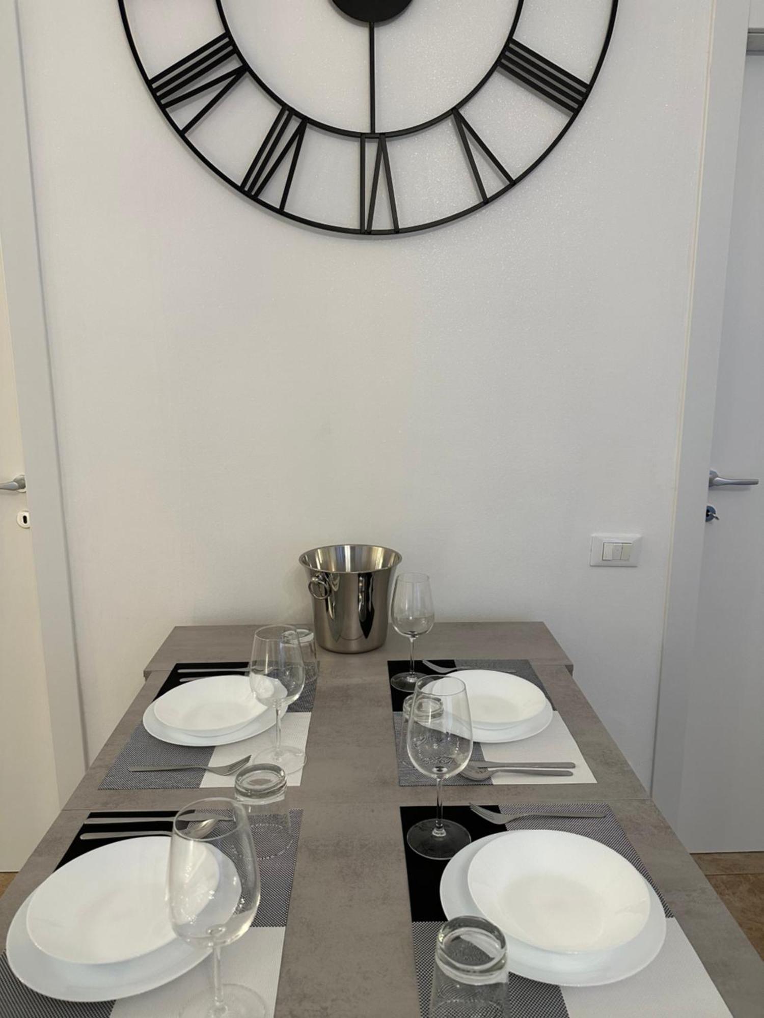 San Babila - Luxury Milanese Apartment Εξωτερικό φωτογραφία